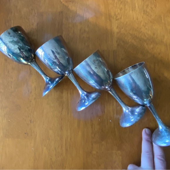 International Silver Co. Classic Silver Goblets set of 4 - Picture 2 of 7